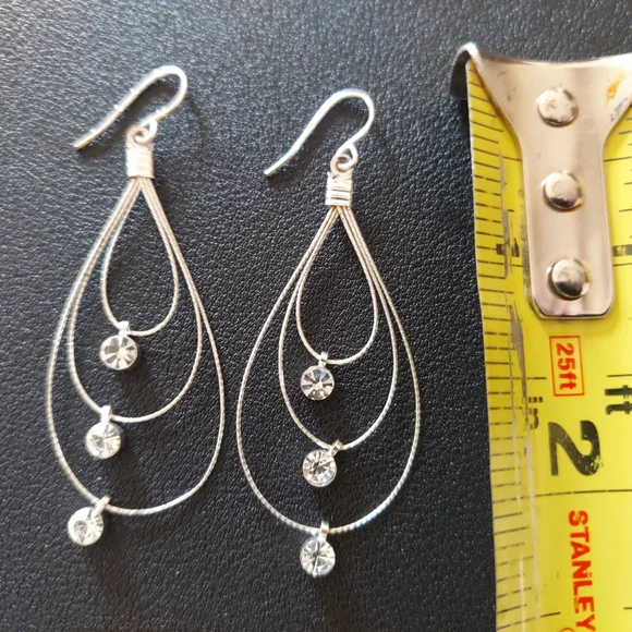 Elegant Silver Crystal Dangle Earrings - Picture 2 of 2